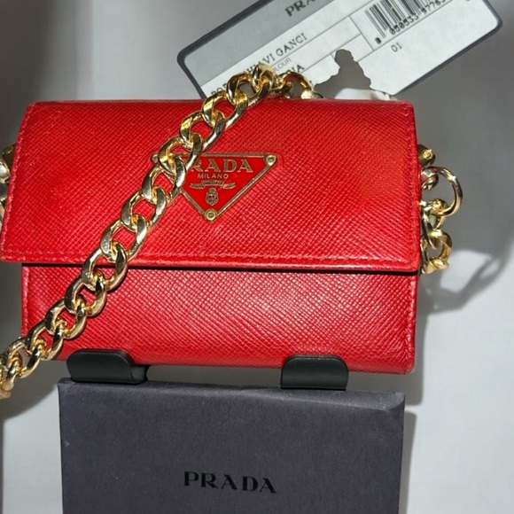 Prada Vintage
Saffiano Leather Red
Key Holder Wallet EUC - Picture 4 of 5